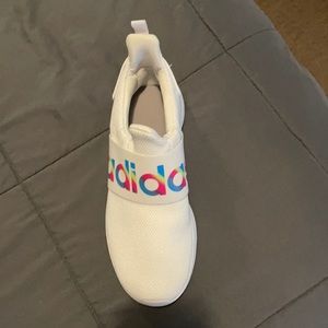 Women’s running sneakers